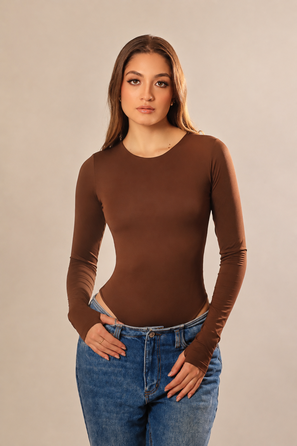 BODY APERTURA PULGAR CAFÉ